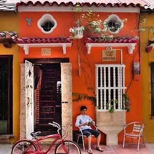 hostal-casa-de-santo-domingo-vidal.cartagena-hotels.org/
